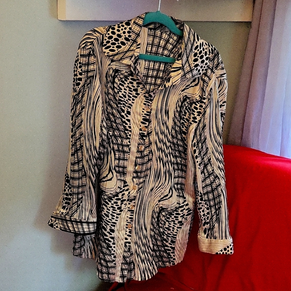 Essentials M Shirt, black and white